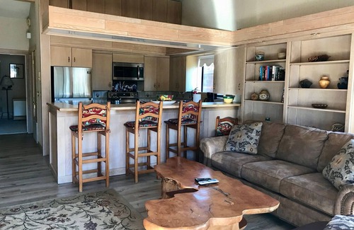 Zephyr Cove House | PineWild, a Gated Lakefront Complex on Marla Bay