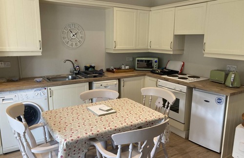New Forest District Cottage | Pinewood 3 - Comfort Double Room