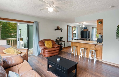 Taswell Cabin | Piney Owl nestled @ Patoka Lake