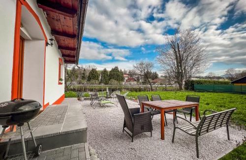 Jakubovany House | Ping pong Cottage in heart of Liptov