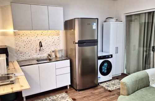 Pinheiros Apartment | Pinheiros: Practical apartment with great location, hot tub and supplies.