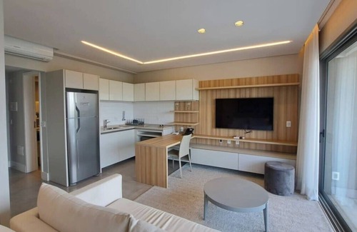 Jardim Paulistano Apartment | Pinheiros Silver I Modern Studio in Faria Lima