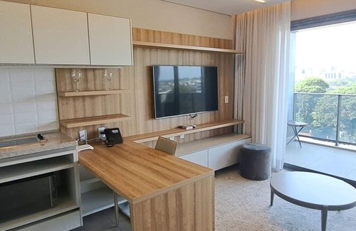 Pinheiros Apartment | Pinheiros Silver I Modern Studio in Faria Lima