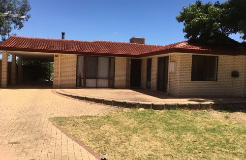 Pinjarra Resort | Pinjarra Caravan Park and Cabins