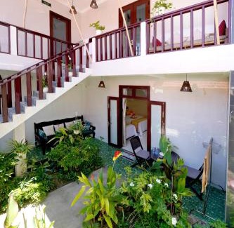 Cam An House | Pink Beach Homestay