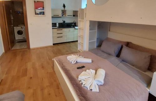 Palic Apartment | Pink Elephant