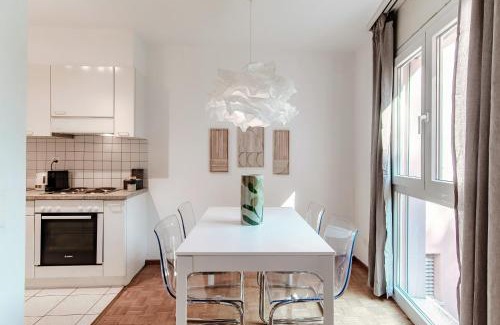 Chiasso Apartment | Pink Flat 2 by Quokka 360 - At the border of Switzerland