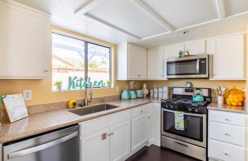 Desert Hot Springs House | Pink Lemonade