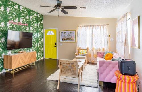 Desert Hot Springs House | Pink Lemonade