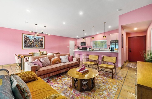 Palm Springs House | Pink Paradise in Palm Springs: Artistic 4-Bedroom Retreat Awaits!