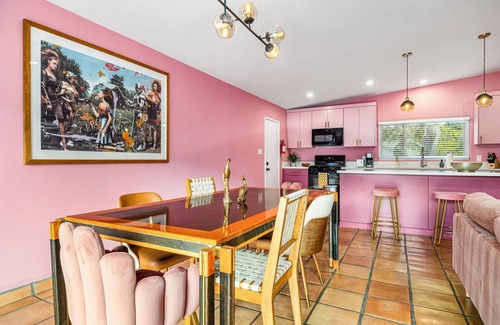 Palm Springs House | Pink Paradise in Palm Springs: Artistic 4-Bedroom Retreat Awaits!