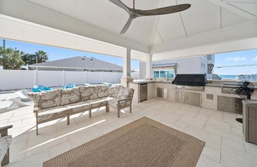 Laguna Beach House | Pink Tequila Sunrise home