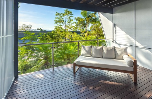Hamilton Island Apartment | Pinnacle 2, Seaview Apartment on Hamilton Island