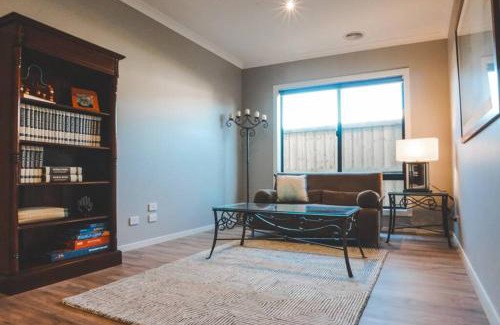 Curlewis Villa | Pinnacle of Comfort on the Bellarine, Curlewis.