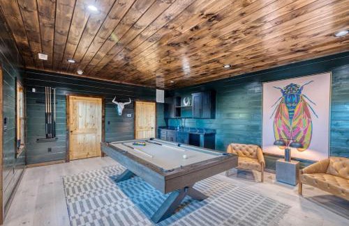 Epworth House | Pinnacle Place - The Height of Mountain Living