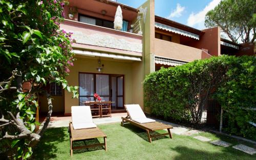 Santa Margherita di Pula Apartment | Pinus Village Sea Front Apartment