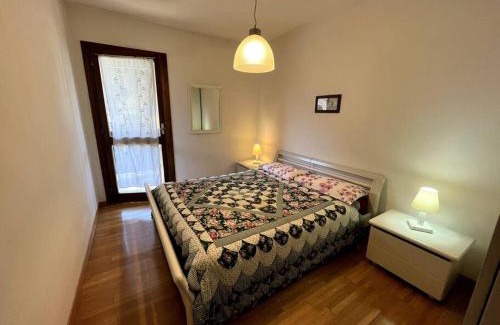 Pinzolo Apartment | Pinzolo Centro - Baita Spaziosa con Vista sui Monti