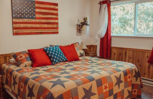 Homer Hotel | Pioneer Inn Downtown