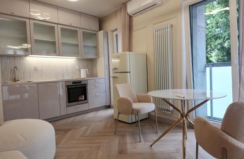 Srodmiescie Apartment | Piotrkowska.eu Apartament Romantica
