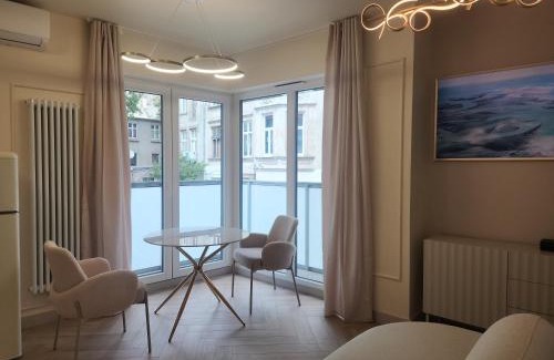 Srodmiescie Apartment | Piotrkowska.eu Apartament Romantica