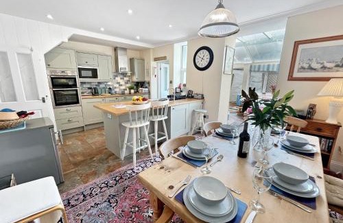 Lynton House | Pip's Corner