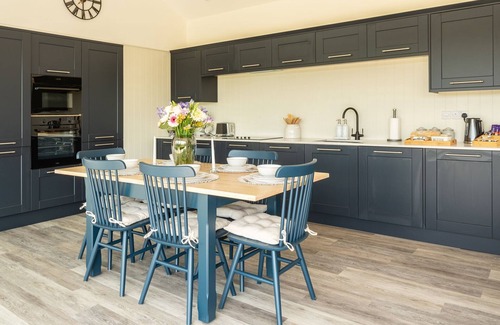 Limpley Stoke Cottage | Pipehouse - sleeps 6 in 3 bedrooms