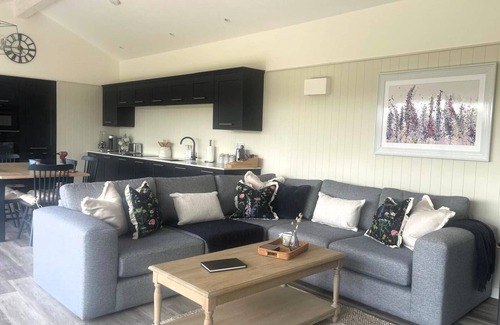 Limpley Stoke House | Pipehouse - Three Bedroom House, Sleeps 6
