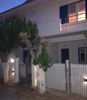 Ikaria House | Pipina's Beach Apartment