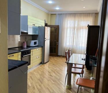 Nasimi Apartment | Piramida Palac
