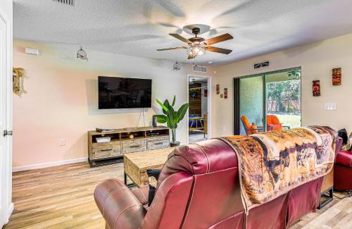 Pine Ridge House | Pirate Escape Near Rainbow Springs State Park!