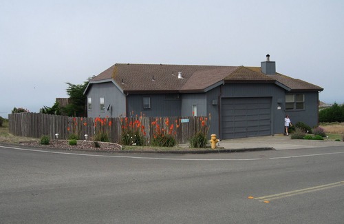 Dillon Beach House | Pirate's Cove, Large Home with Panoramic Views, Sleeps 10, Pets OK, Free WiFi