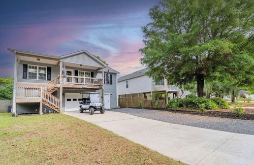 Long Beach House | Pirate's Cove of Oak Island, NEW - Game Room, Bunk Room, Golf Cart Included