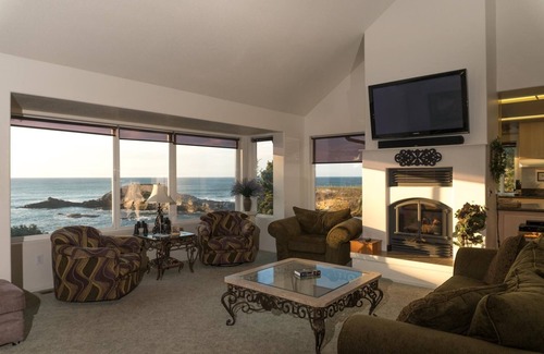 Logsden House | Pirates Cove