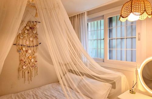 Seongnae-dong Apartment | Piristay Accommodation boasting a healing space in the city center and a unique feeling of vacation spot