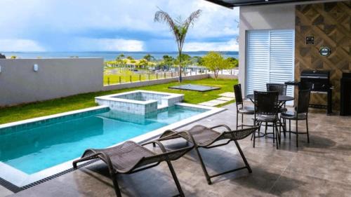 Paranapanema House | Piscina com Vista - Check-in 9h - 60m da Represa