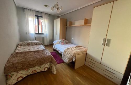 Ponferrada Apartment | Piso céntrico con plaza de garaje