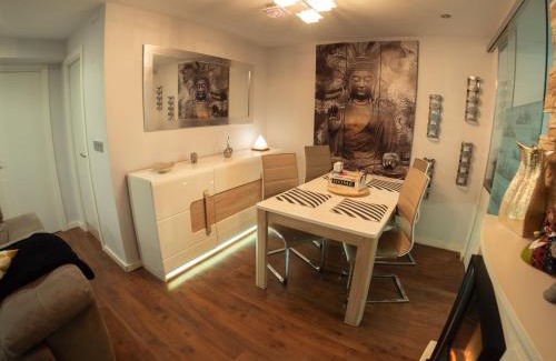 Las Campas y San Claudio Apartment | Piso Céntrico "Villa Revallines"