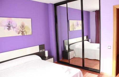 Sabadell Apartment | PISO EXTERIOR COMPLETO A 20 ' DE BARCELONA.