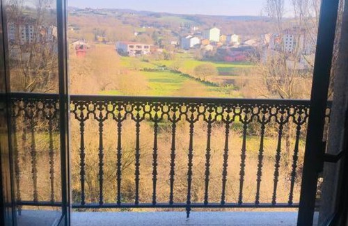 Sarria Apartment | Piso moderno