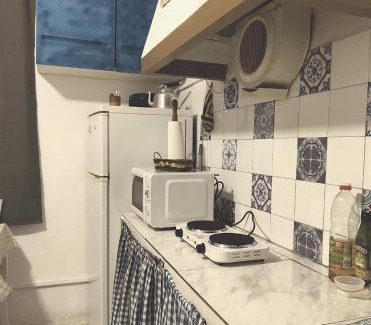 L'Ampolla Apartment | Piso rustico con patio cerca del puerto