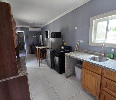 Oranjestad Hostel | Pista Q hostel and apartments