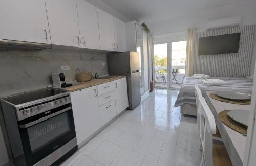Rhodes Apartment | Pixel Palace