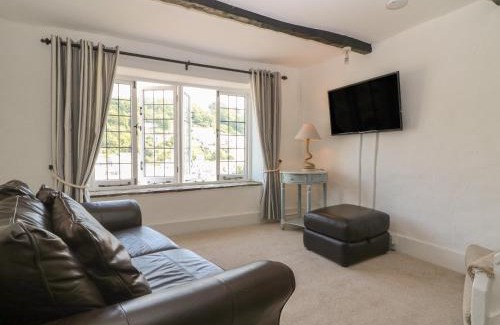 West Looe House | Pixie Cottage
