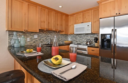 Honokowai Condo | PK F208 Kaanapali BeachFront Condo w Ocean Views Pools