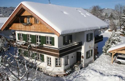 Lenggries House | Plaatsje in het Mesnerhuis