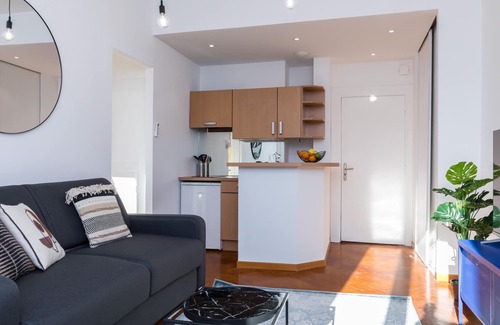 Jean-Medecin Apartment | Place Massena - Central 1BR - Bright A/C