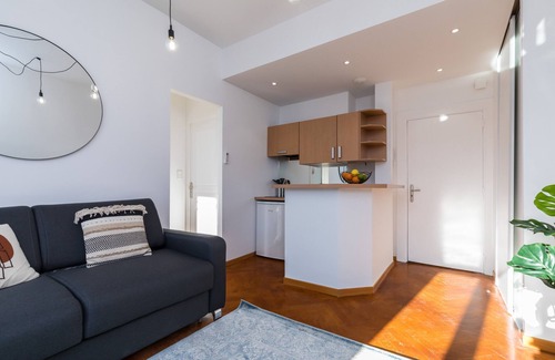 Jean-Medecin Apartment | Place Massena - Central 1BR - Bright A/C