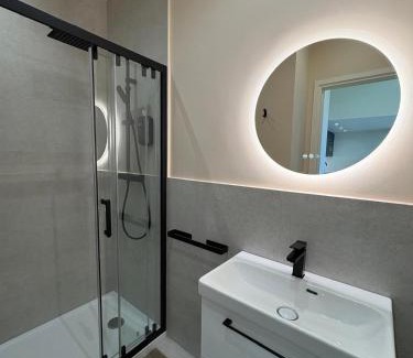 Old Town Apartment | PLACE MASSENA Coulée Verte