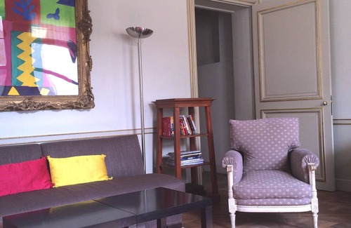 Vivienne Apartment | PLACE VENDÔME. Quiet 2 BR 2 BA air conditionned. Former luxury hotel *