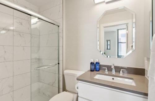 Downtown Pittsburgh Hotel | Placemakr Downtown Pittsburgh at The Pennsylvanian